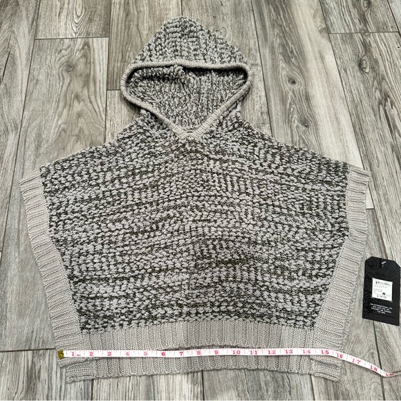 Toddler Ripzone Poncho, 2T in Light/Charcoal Grey - Picture 11 of 11